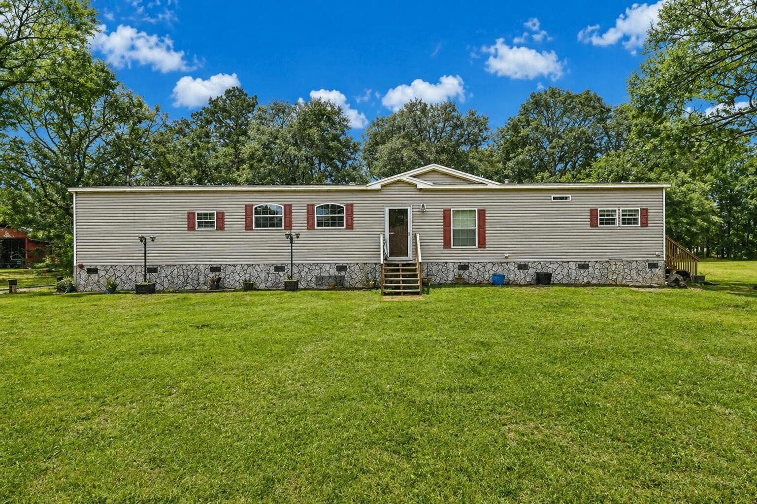 5636 Highway 162, photo 2 of 7